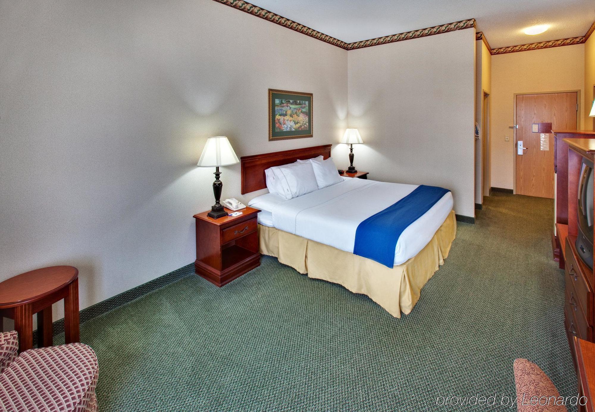 Hotel Express & By Ihg